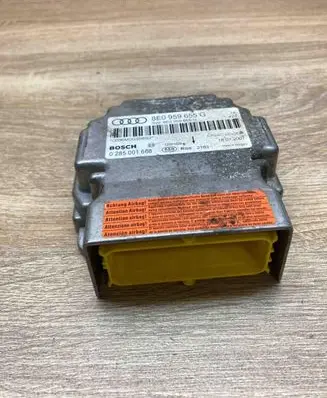 Audi A4 S4 B7 8E 8H Airbag control unit/module 8E0959655G 0285001668