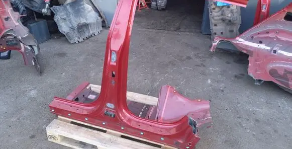 KIA Sportage Front sill (body part) 
