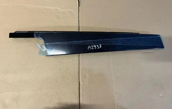 BMW X1 F48 F49 Front door 7349651