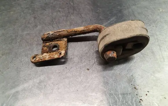 Muffler mount bracket/holder