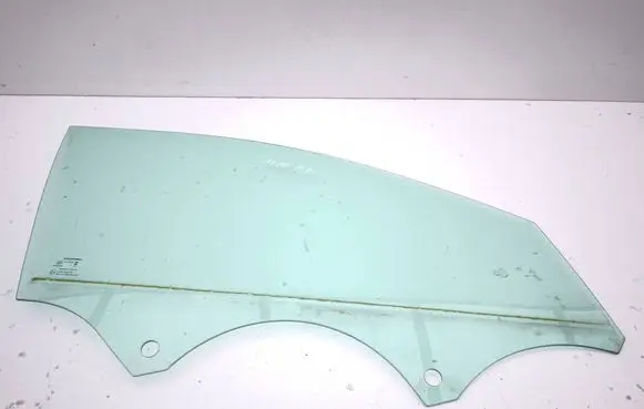 Peugeot 3008 III Front door window glass four-door 