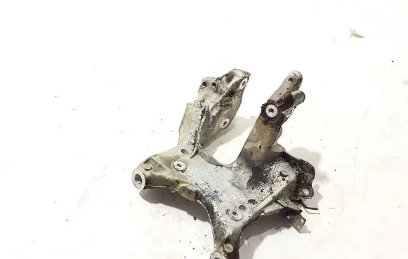 Audi Q5 SQ5 Engine mounting bracket 80A399296R