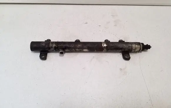 Fuel main line pipe
