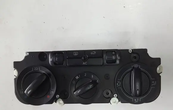 Volkswagen Tiguan Climate control unit 1K0820047HNXAUTOP 1K0820047HN