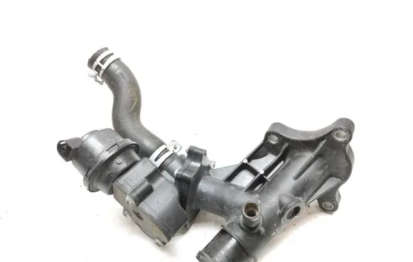 Thermostat/thermostat housing