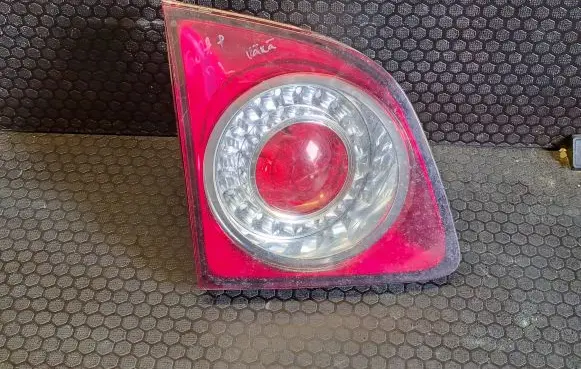Volkswagen Golf Plus Tailgate rear/tail lights 5M0945093J