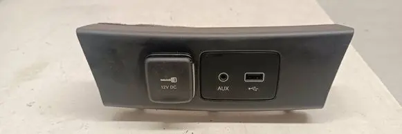 Fiat Tipo 12 V Socket (front) 735650898