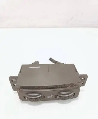 Toyota Avensis T250 Seat heating switch 4172e37