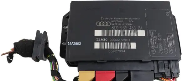 Audi A4 S4 B7 8E 8H Comfort/convenience module 8E0959433BA 00927994 00002729B4