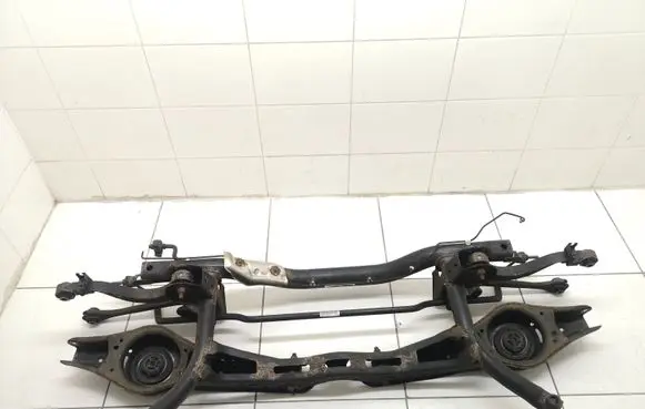 Volkswagen Jetta VI Rear subframe 5C0500025 1K0511305CT