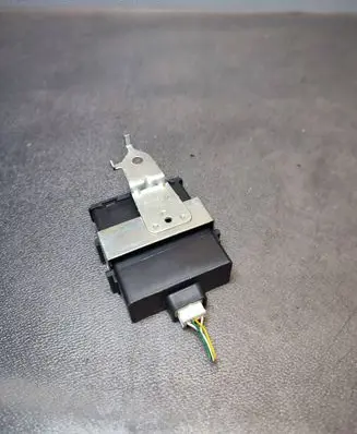 Toyota Avensis T270 Hand parking brake switch E210R-0306034