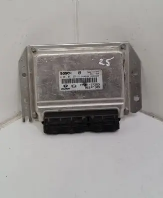 Hyundai Santa Fe Engine control unit/module 3910127253 86S4MI03 0281011635