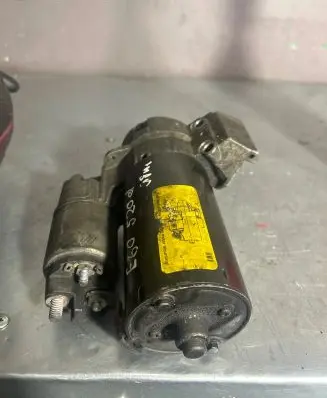 BMW 5 E60 E61 Starter motor 7801203 0001115069