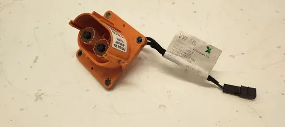 Volkswagen PASSAT B8 Electric car charge socket 12E915703E