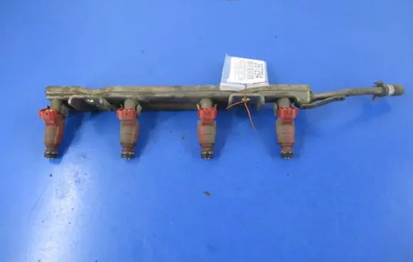 Nissan Almera Tino Fuel main line pipe