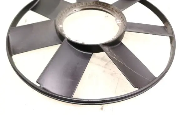 BMW 5 E39 Fan impeller 2249215 11522249215