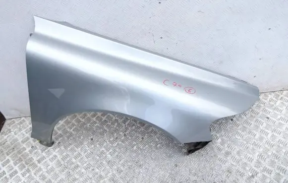 Volvo C70 Fender