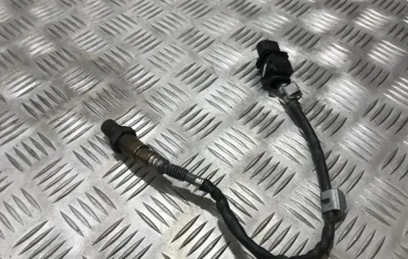 BMW 5 E60 E61 Lambda probe sensor 0281004019 7791592-02