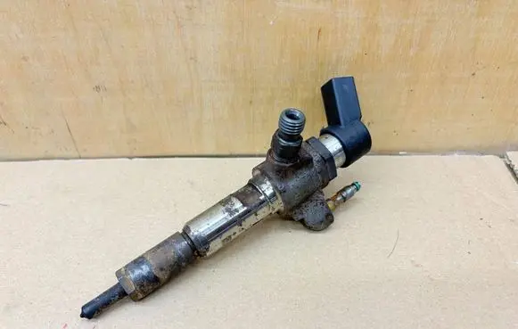 Peugeot 508 Fuel injector 50274V05 9802448680