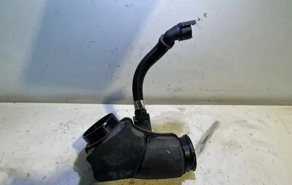 BMW 4 G22 G23 G24 G26 Intake resonator 8580432 18026310 1371