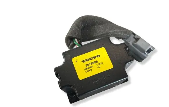 Volvo C70 Sound amplifier 8676998