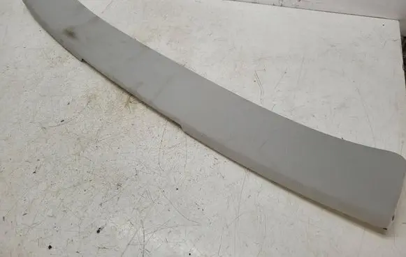 (D)pillar trim (top)