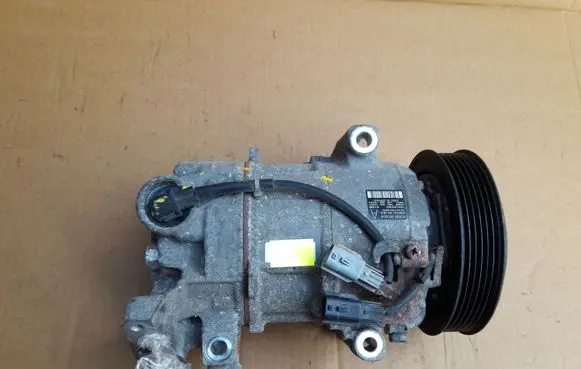 Renault Kadjar Air conditioning (A/C) compressor (pump) 926004EA0A