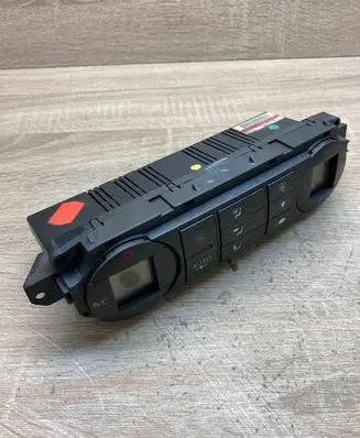 Ford Focus Climate control unit 3M5T18C612AL