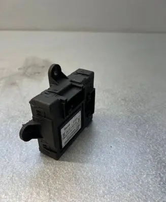 Ford S-MAX Door control unit/module 0507912300