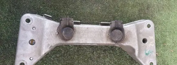 BMW 4 F32 F33 Gearbox mounting bracket 6859417