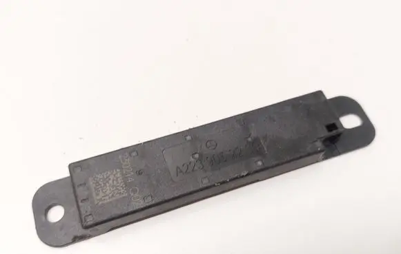 Mercedes-Benz C W206 Keyless system antenna A2239052200