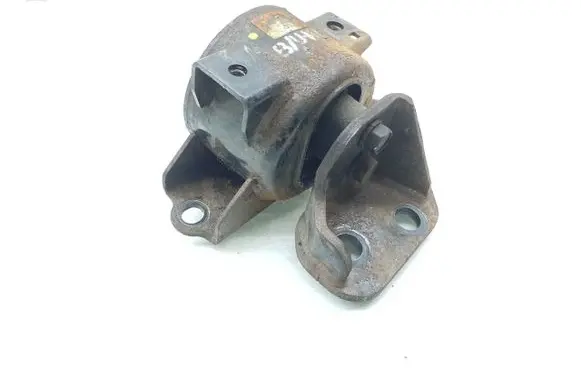 KIA Soul Engine mount bracket