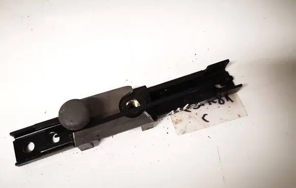 Land Rover Discovery Seat belt adjustment rail 