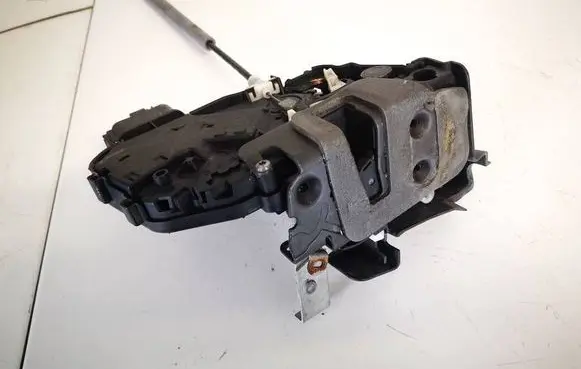 Ford Mondeo MK IV Front door lock 6m2ar21812md 6m2a-r21812-md