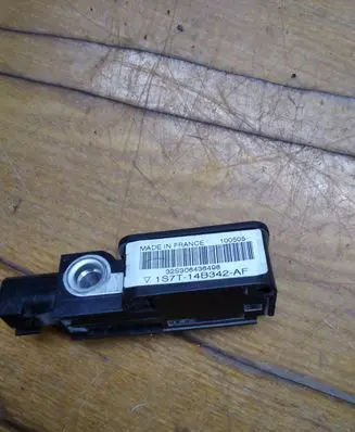 Ford Mondeo Mk III Airbag deployment crash/impact sensor 1S7T14B342