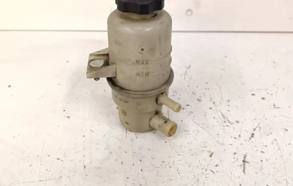 Dodge Grand Caravan Power steering fluid tank/reservoir 04743676AD 0678C
