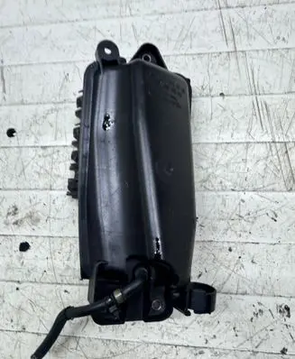 Mercedes-Benz C W204 Vacuum air tank A6510700568 446480601