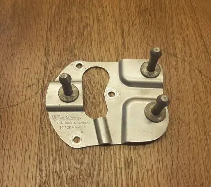 Porsche Macan (95B) ABS pump bracket 95B614235A