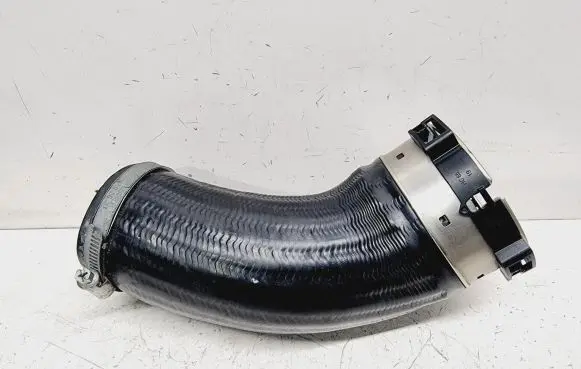 Volvo V70 Intercooler hose/pipe 31657738 32222272 31338545