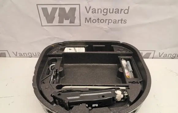 Mini One - Cooper Clubman R55 Tool set 6778763 6781465 194569