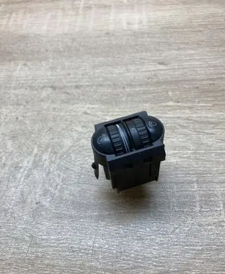 Volkswagen Golf V Headlight level height control switch 1K0941333D
