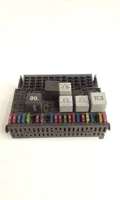 Volkswagen Transporter - Caravelle T4 Fuse module 7d0937517