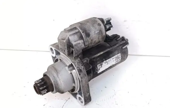 Volkswagen Tiguan Starter motor 02M911021B