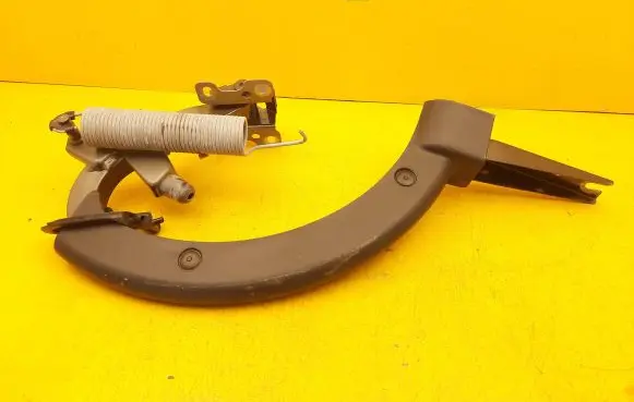 Audi A4 S4 B9 Tailgate/trunk/boot hinge 8W5827305A