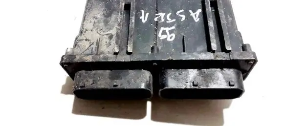 Opel Astra G Coolant fan relay 24410128 15396911