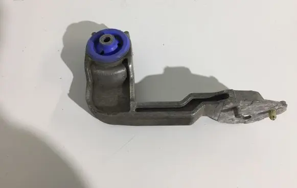 Peugeot Expert Radiator mount bracket 9806542180