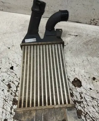 Opel Astra H Intercooler radiator 