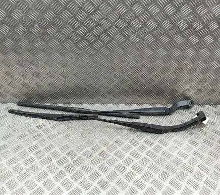 Isuzu D-Max Windshield/front glass wiper blade 8975560390 8975560380