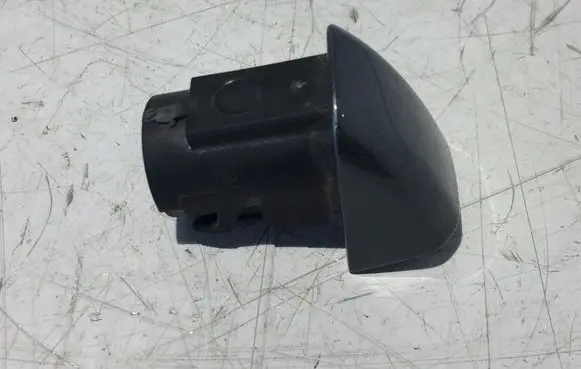 Audi Q3 8U Front door handle cover 8T0837167A