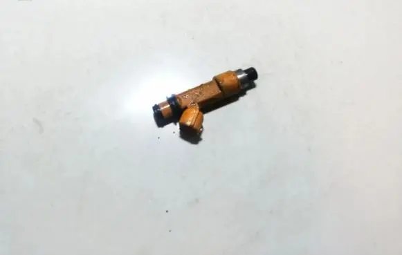 Suzuki Swift I Fuel injector 2975000120 62201